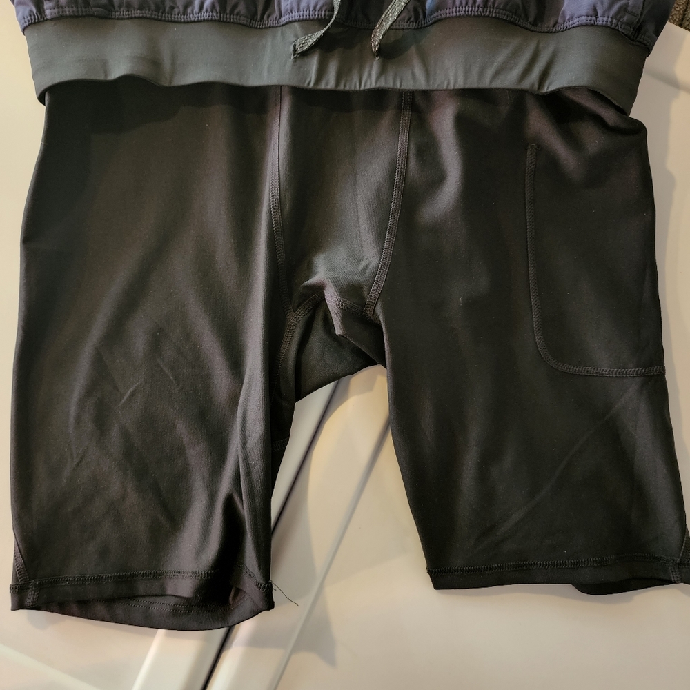 Fabletics shorts - Picture 4 of 4
